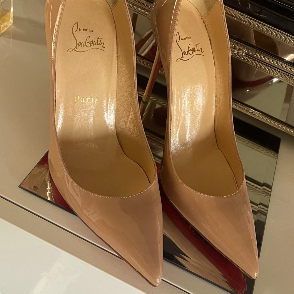 Christian Louboutin So Kate Nude Heels Size 37.5